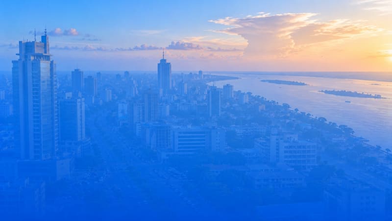 Kinshasa et le fleuve Congo au coucher du soleil